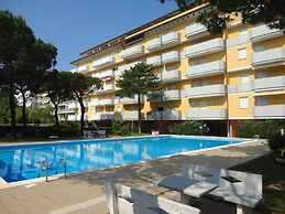 Lovely Apartment With Pool in a Fantastic Location by Beahost Rentals