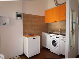 Lovely Apartment With Pool in a Fantastic Location by Beahost Rentals