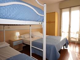 Lovely Apartment With Pool in a Fantastic Location by Beahost Rentals