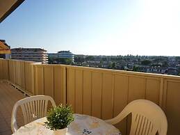 Lovely Apartment With Pool in a Fantastic Location by Beahost Rentals