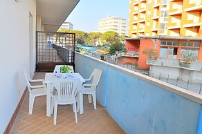 Lovely Flat With sea View and Swimming Pool