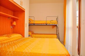 Lovely Flat With sea View and Swimming Pool