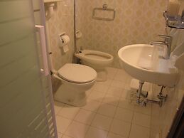 Very Nice and Modern Apartment Close to the Beach by Beahost Rentals