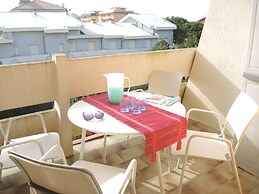 Gorgeous Flat With Terrace - Beahost Rentals