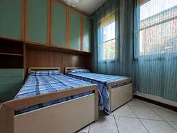 Homely Apartment Close to the Beach - Beahost