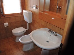 Modern Apartment With AC Next to the sea