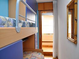 Modern Apartment With AC Next to the sea