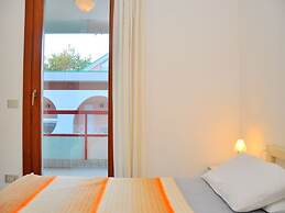 Cozy Apartment With AC Close to the sea - Beahost