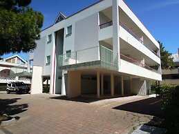 Cozy Apartment With AC Close to the sea - Beahost