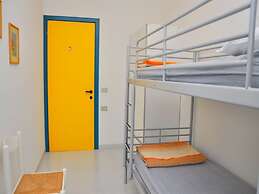 Cozy Apartment With AC Close to the sea - Beahost