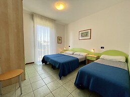 Beautiful Apartment a few Steps From the sea by Beahost Rentals