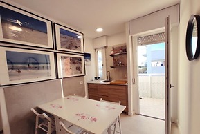 Warm Flat Just few Steps From the Beach - Beahost