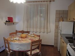 Tranquility Retreat - Villa With a Lovely Garden