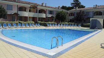 Holiday Camp With Swimming Pool - Beahost -