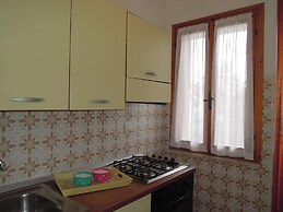 Relaxing Villa With Private Garden 250m From the sea