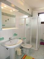 Family-friendly Poolside Tranquility