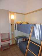 Two-bedroom Villa in a Quiet Area Next to the sea