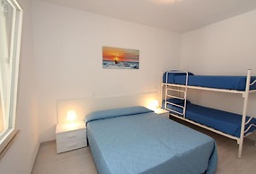 Relaxing Villa With Garden - Beahost