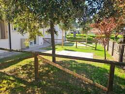 Relaxing Villa With Garden - Beahost