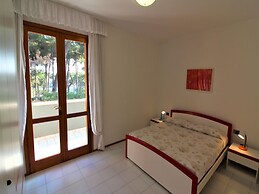 Lovely and Cozy Apartment in a Residence Close to the Beach by Beahost