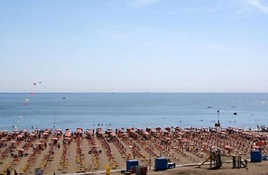 Recently Built Holiday Camp With Swimming Pool - By Beahost Rentals