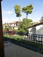 Apartment With Garden In Excellent Location - Beahost
