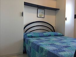 Airy Apartment With Balcony - Beahost