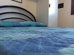 Airy Apartment With Balcony - Beahost