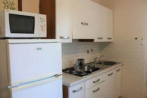 Luminous Flat on the Ground Floor - Beahost