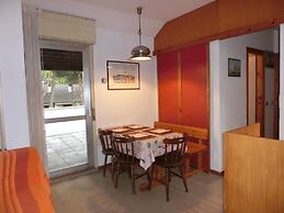 Relax and fun by the Pool