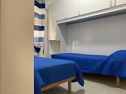 New and Bright Apartment Close to the Beach