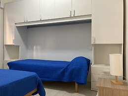 New and Bright Apartment Close to the Beach