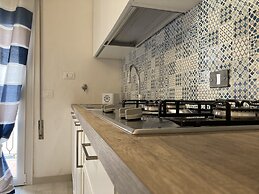 New and Bright Apartment Close to the Beach