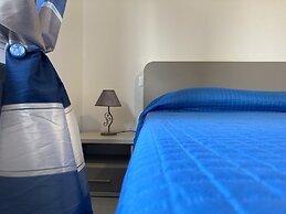 New and Bright Apartment Close to the Beach