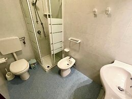 Spacious Flat Near the Beach