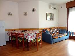 Lovely Apartment for 5 People With Swimming Pool by Beahost Rentals