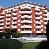 Spacious Flat Near the Beach