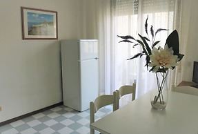 Minimalist Apartment in a Quiet Area - Beahost