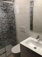 Minimalist Apartment in a Quiet Area - Beahost