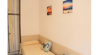 Sunny Apartment Near the Beach - Beahost