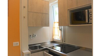 Sunny Apartment Near the Beach - Beahost