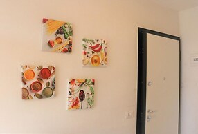 Sunny Apartment Near the Beach - Beahost