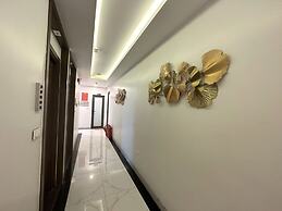 Capital O 1194 Bee Hotel