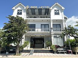 Capital O 1194 Bee Hotel