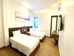 Capital O 1194 Bee Hotel