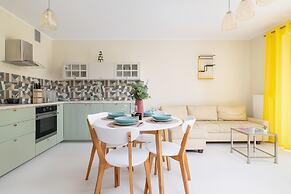 Apartment Mondrian by Renters