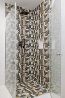 Apartment Mondrian by Renters