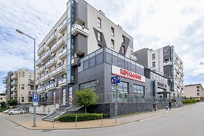 Apartment Mondrian by Renters