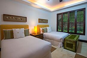 Comfortable 4 Bedroom Condo