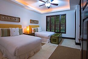 Comfortable 4 Bedroom Condo